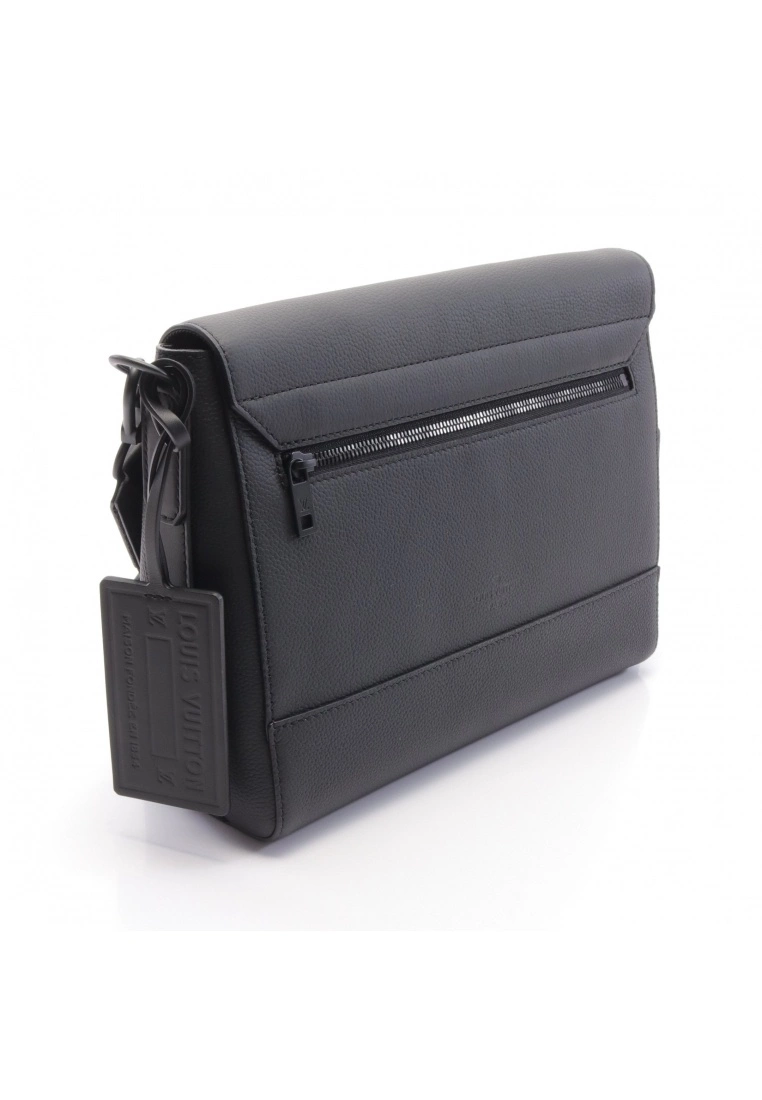 Pre-loved LOUIS VUITTON TAKE Off Genuine Leather Shoulder Bag Black 4 Pre-loved LOUIS VUITTON TAKE Off Genuine Leather Shoulder Bag Black - Image 2