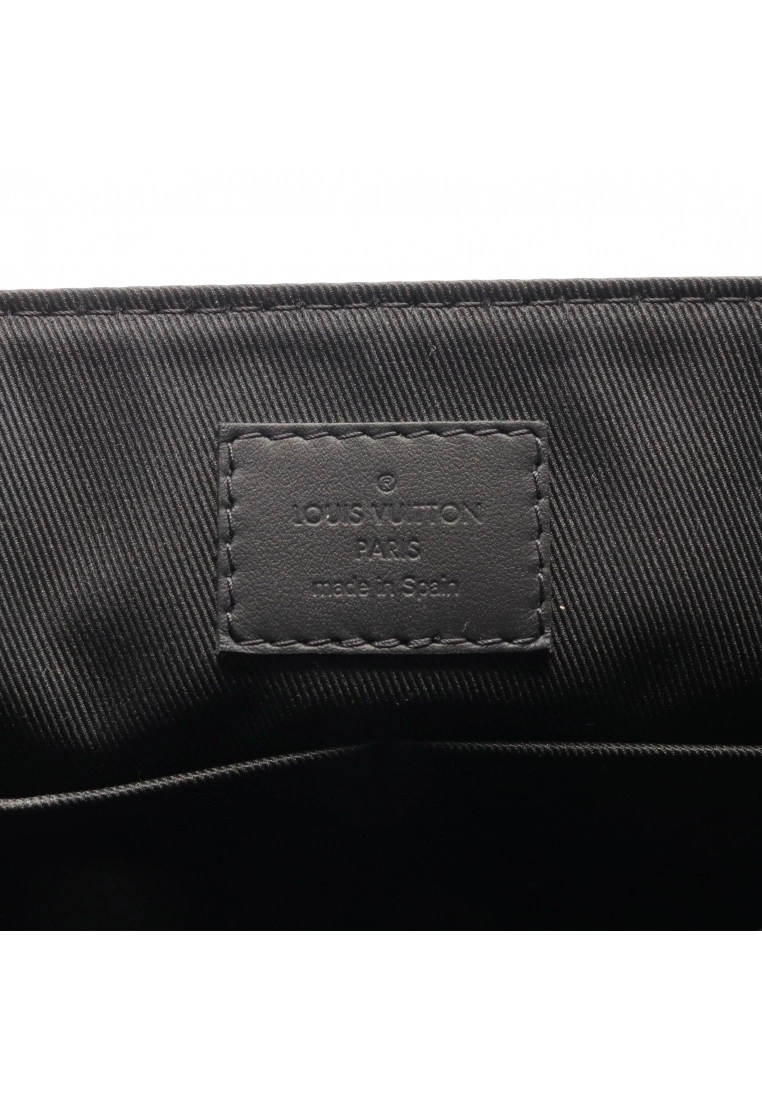 Pre-loved LOUIS VUITTON TAKE Off Genuine Leather Shoulder Bag Black 6 Pre-loved LOUIS VUITTON TAKE Off Genuine Leather Shoulder Bag Black - Image 4