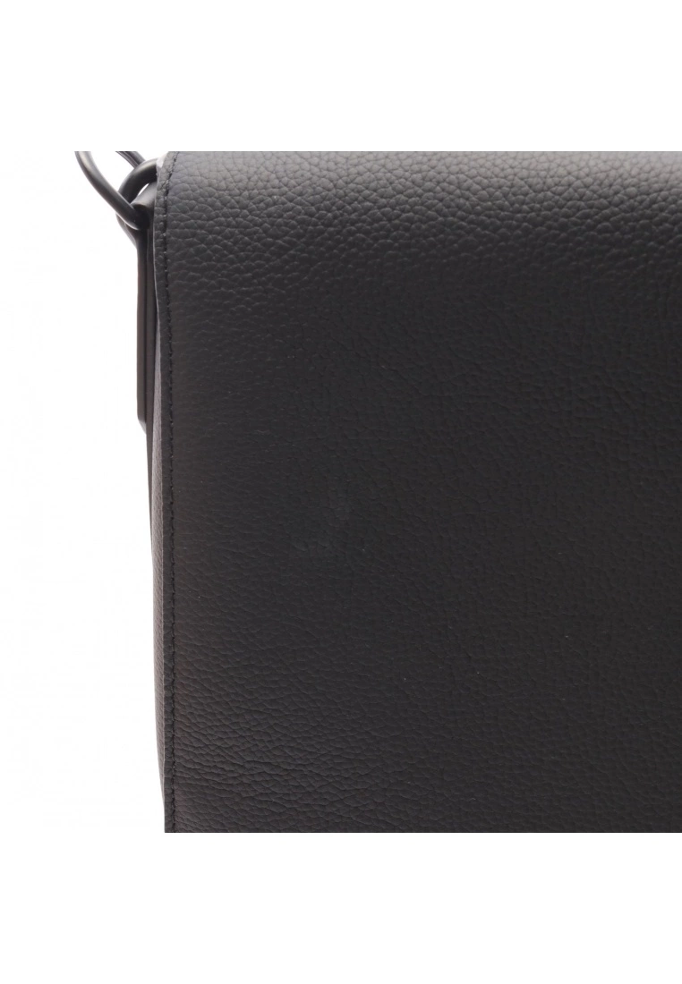 Pre-loved LOUIS VUITTON TAKE Off Genuine Leather Shoulder Bag Black 7 Pre-loved LOUIS VUITTON TAKE Off Genuine Leather Shoulder Bag Black - Image 5